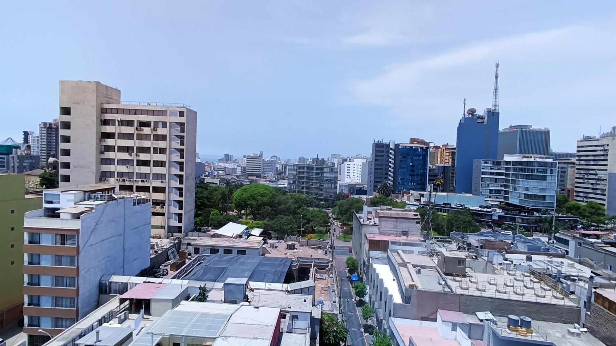 Miraflores View Lima Bagian luar foto